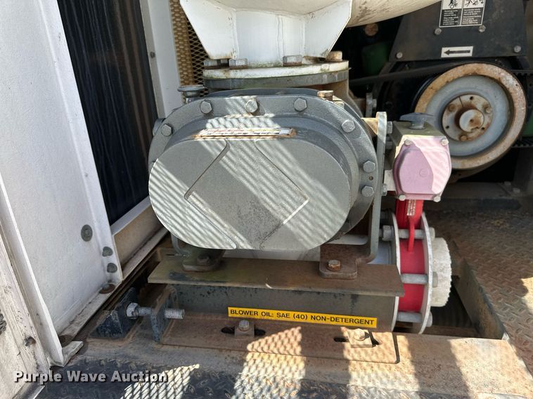 image for item KT9281 2008 Ford F650 Super Duty  vacuum truck