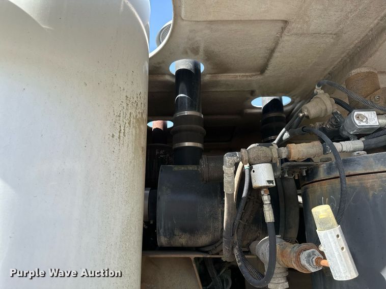 image for item KT9281 2008 Ford F650 Super Duty  vacuum truck