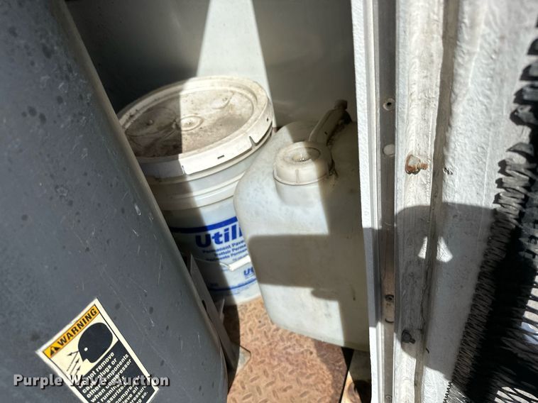 image for item KT9281 2008 Ford F650 Super Duty  vacuum truck