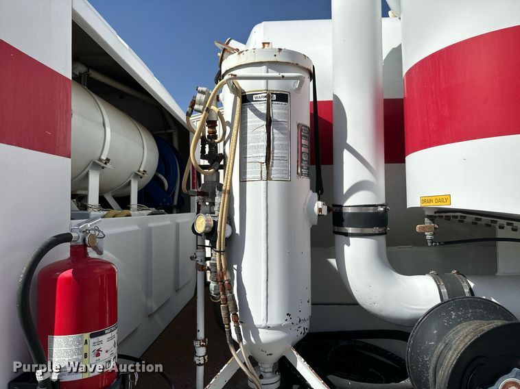 image for item KT9281 2008 Ford F650 Super Duty  vacuum truck