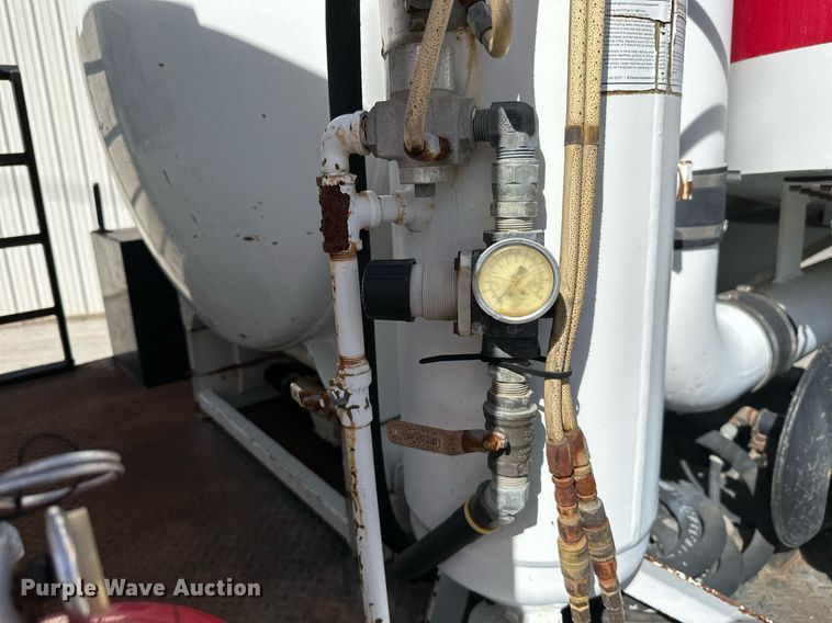 image for item KT9281 2008 Ford F650 Super Duty  vacuum truck