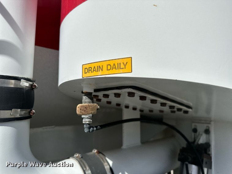 image for item KT9281 2008 Ford F650 Super Duty  vacuum truck