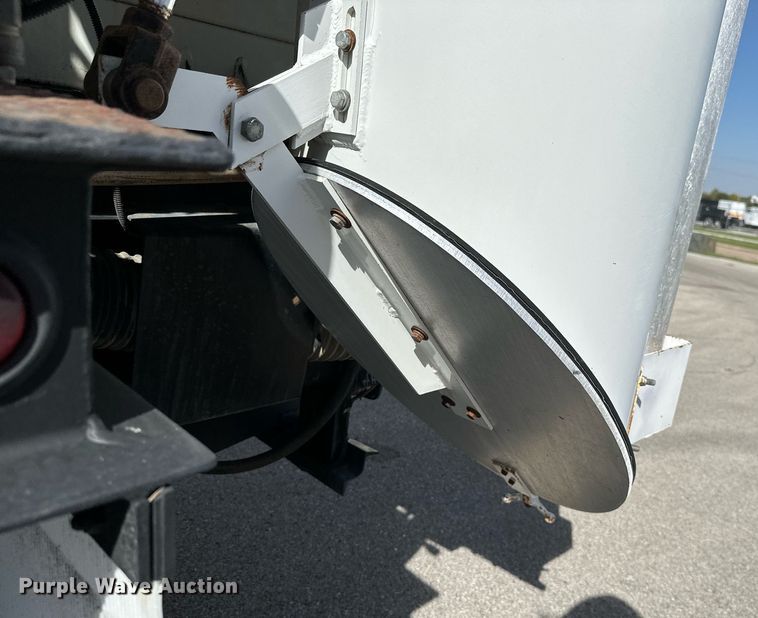 image for item KT9281 2008 Ford F650 Super Duty  vacuum truck