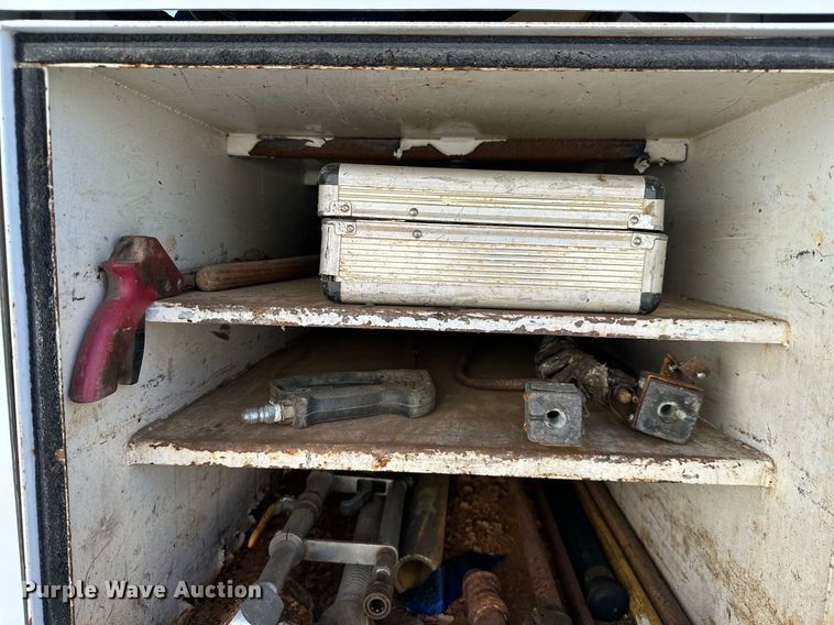 image for item KT9281 2008 Ford F650 Super Duty  vacuum truck