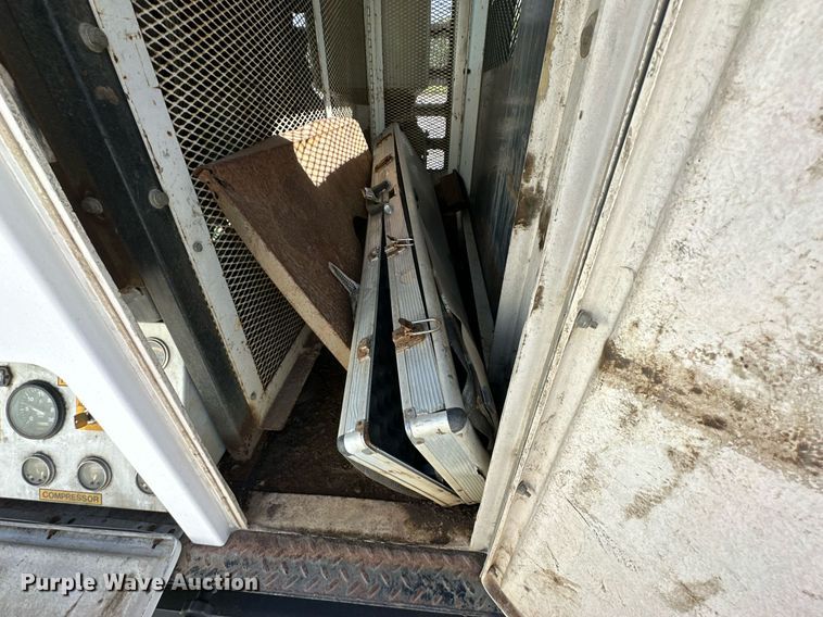 image for item KT9281 2008 Ford F650 Super Duty  vacuum truck