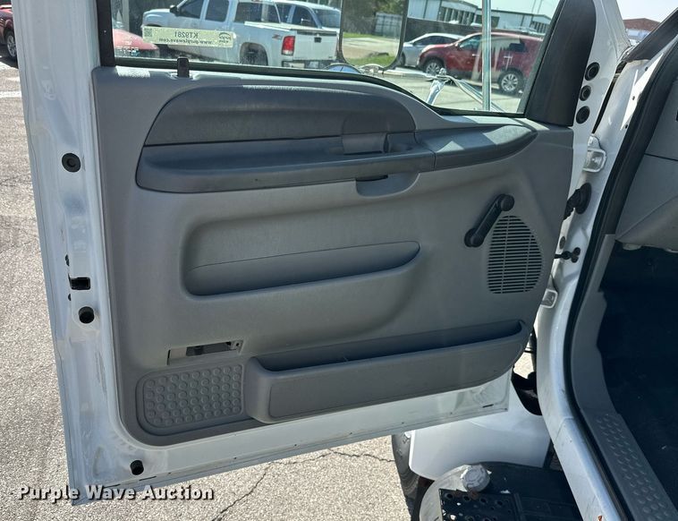 image for item KT9281 2008 Ford F650 Super Duty  vacuum truck