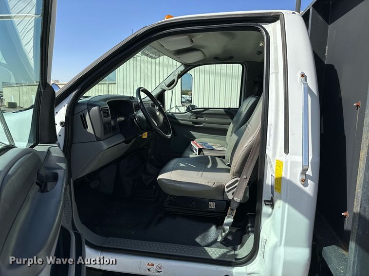 image for item KT9281 2008 Ford F650 Super Duty  vacuum truck