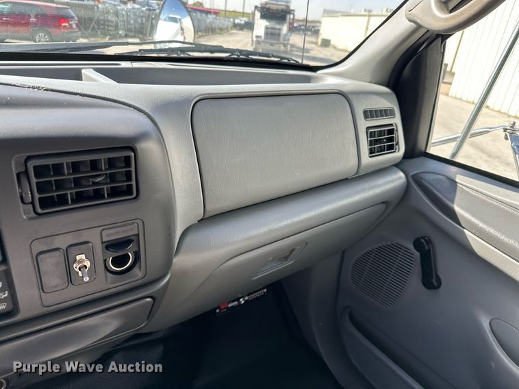 image for item KT9281 2008 Ford F650 Super Duty  vacuum truck