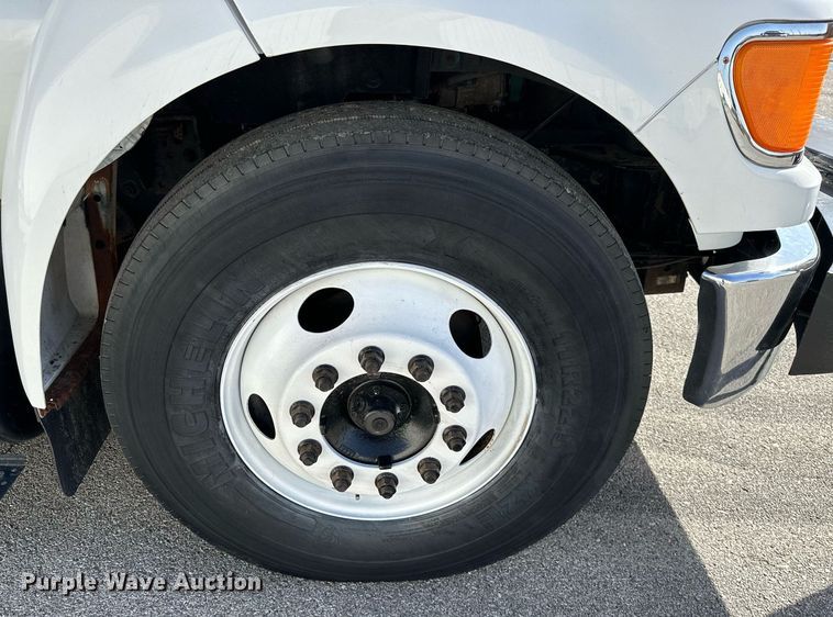 image for item KT9281 2008 Ford F650 Super Duty  vacuum truck