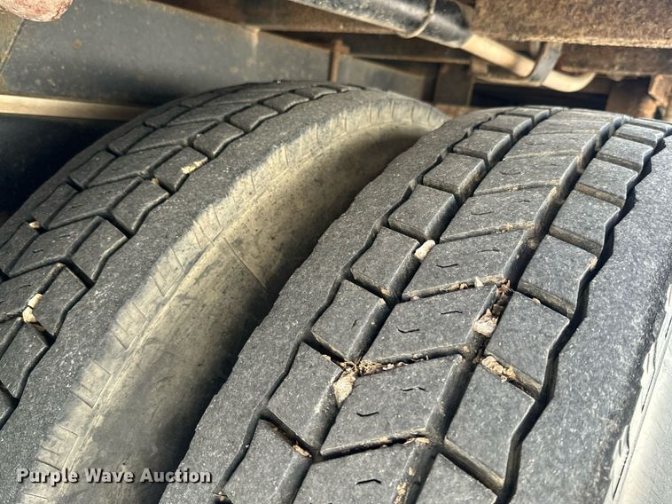 image for item KT9281 2008 Ford F650 Super Duty  vacuum truck