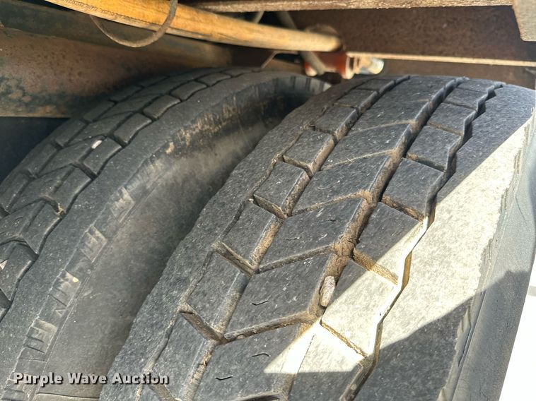 image for item KT9281 2008 Ford F650 Super Duty  vacuum truck