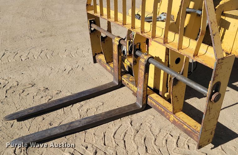 image for item KU9099 1995 Caterpillar TH63  telehandler