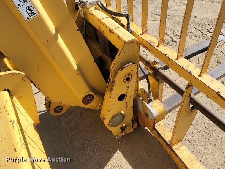 image for item KU9099 1995 Caterpillar TH63  telehandler