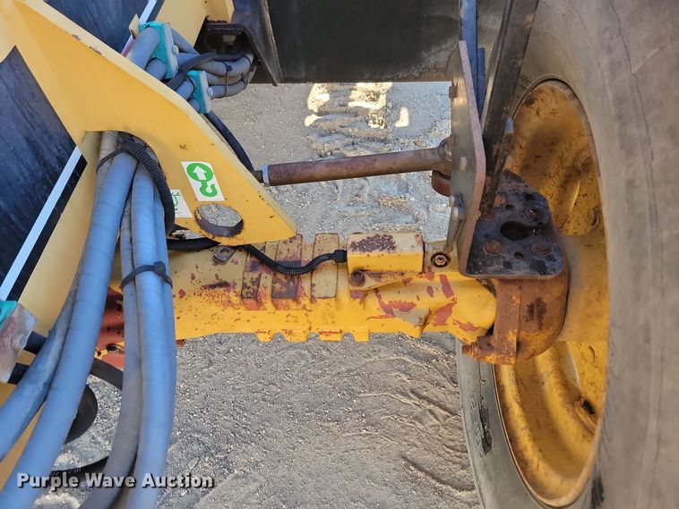 image for item KU9099 1995 Caterpillar TH63  telehandler