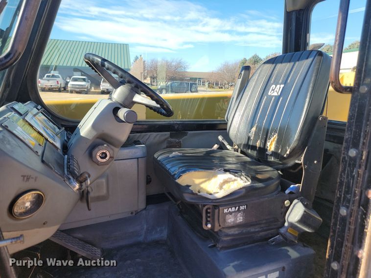 image for item KU9099 1995 Caterpillar TH63  telehandler