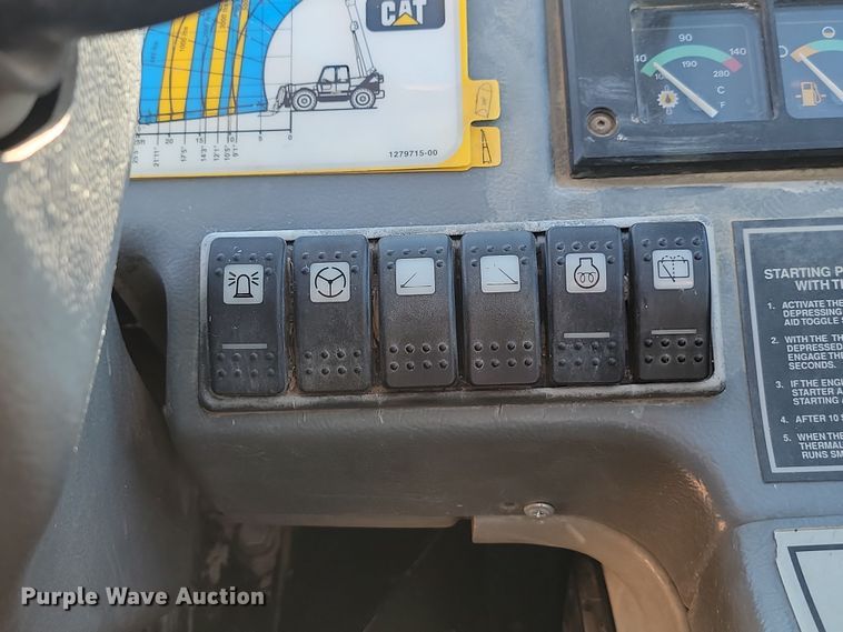 image for item KU9099 1995 Caterpillar TH63  telehandler