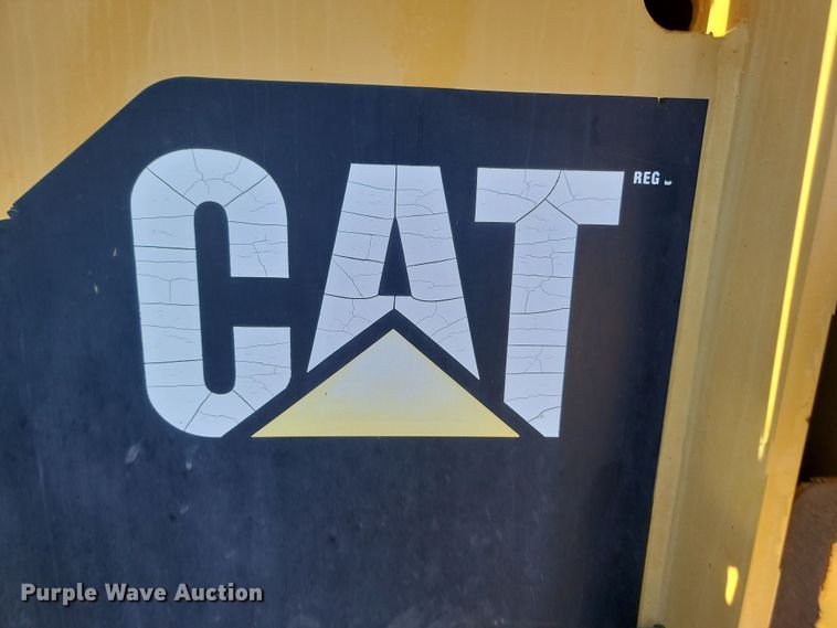 image for item KU9099 1995 Caterpillar TH63  telehandler