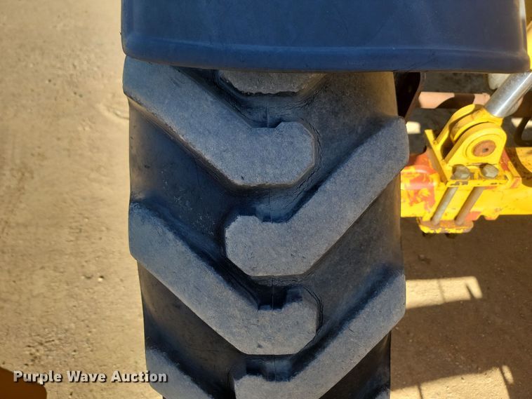 image for item KU9099 1995 Caterpillar TH63  telehandler