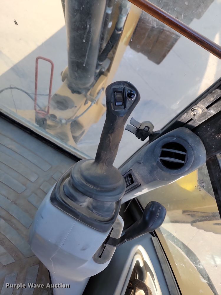 image for item KU9105 2012 Caterpillar 430E  backhoe