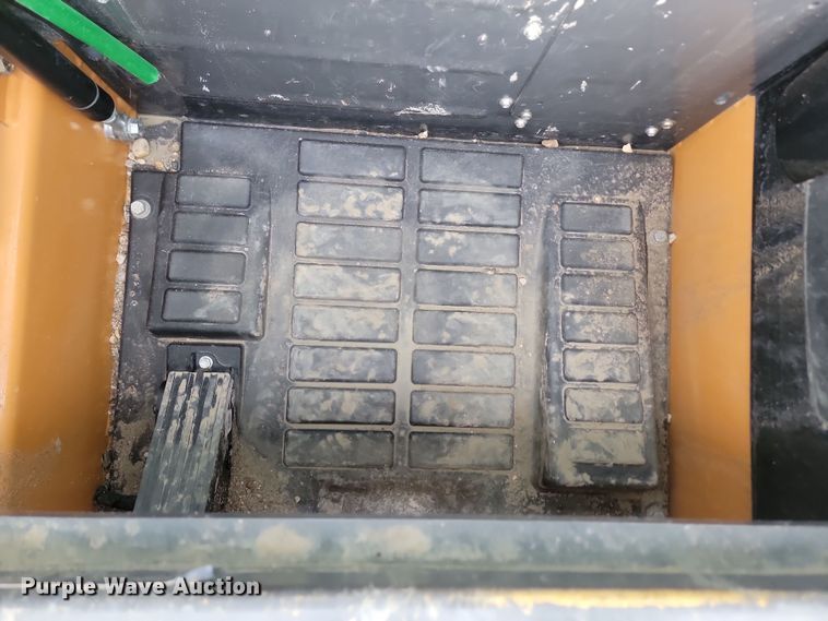 image for item KU9106 2022 Case SR210B  skid steer loader