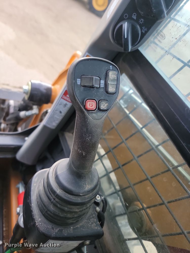 image for item KU9106 2022 Case SR210B  skid steer loader