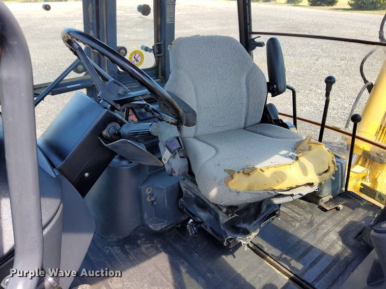 image for item KW9023 2004 John Deere 310SG  backhoe