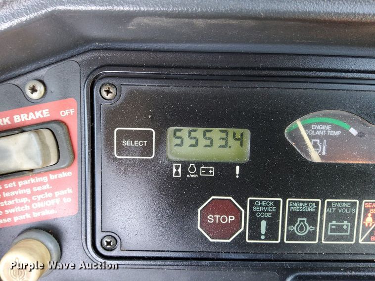 image for item KW9023 2004 John Deere 310SG  backhoe