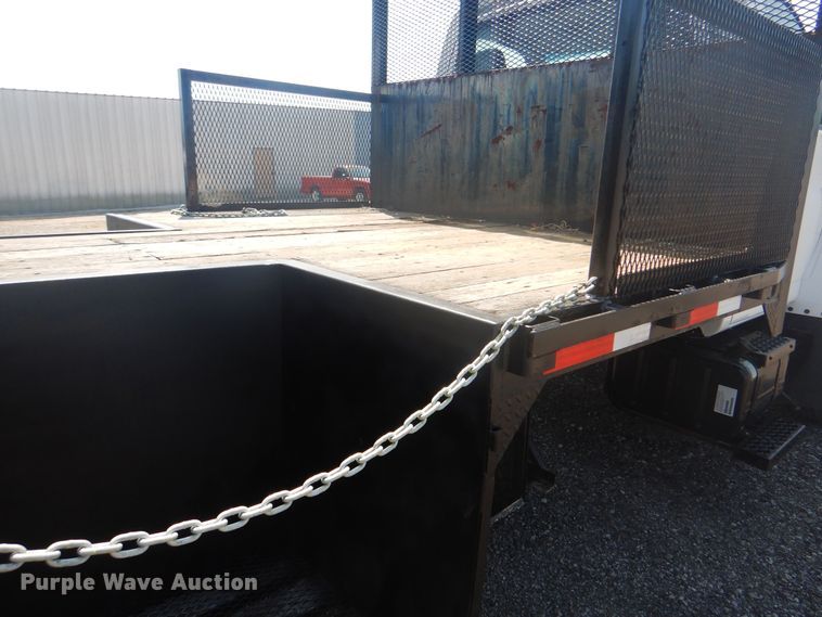 image for item KW9065 2007 GMC C6500  flatbed truck