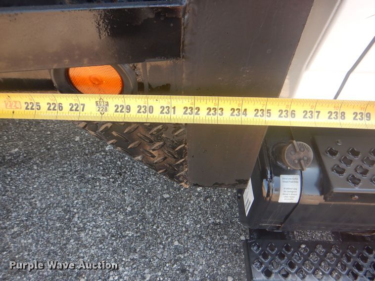 image for item KW9065 2007 GMC C6500  flatbed truck