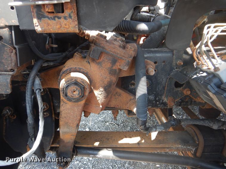 image for item KW9065 2007 GMC C6500  flatbed truck