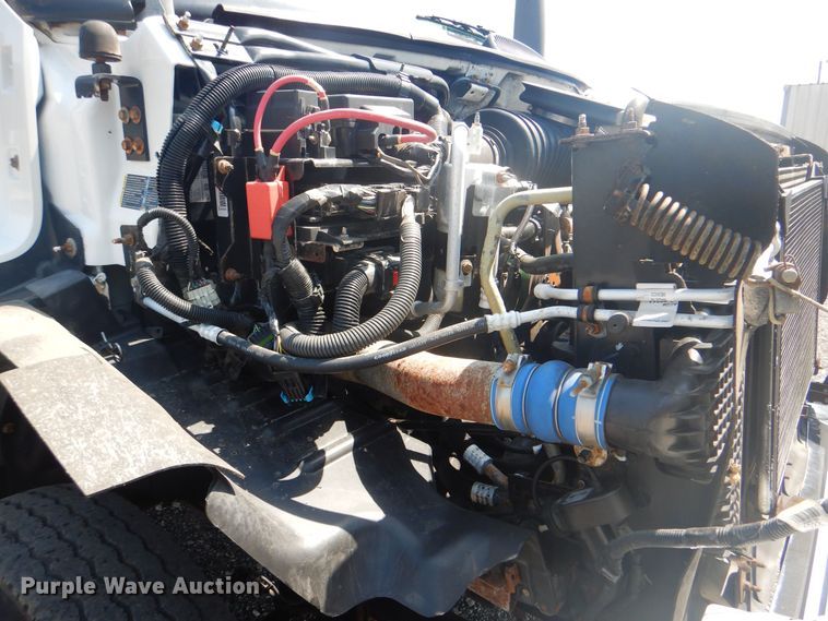 image for item KW9065 2007 GMC C6500  flatbed truck