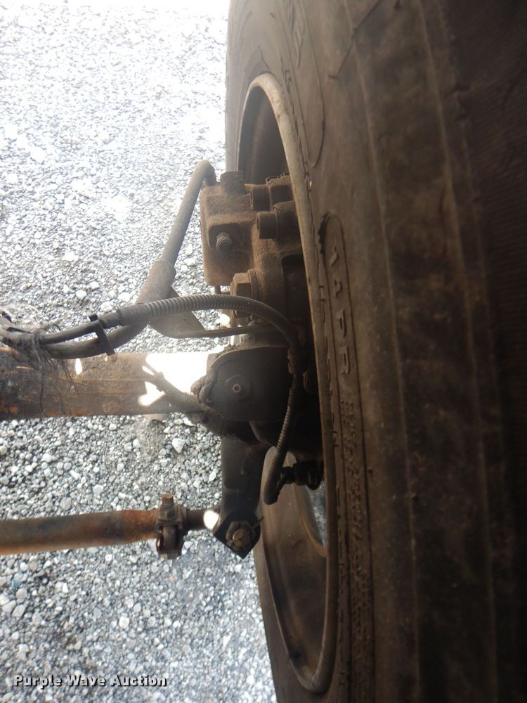 image for item KW9065 2007 GMC C6500  flatbed truck