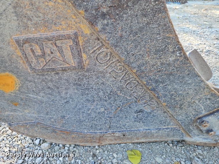 image for item LB9547 Caterpillar 312  bucket