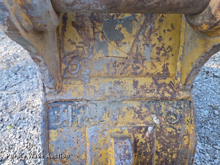 image for item LB9547 Caterpillar 312  bucket