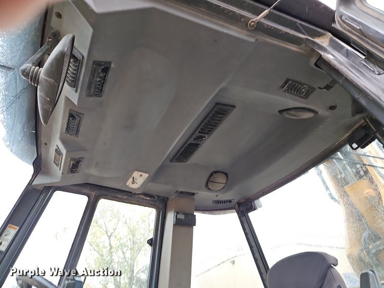 image for item LB9550 1999 Case 580 Super L Series II  backhoe