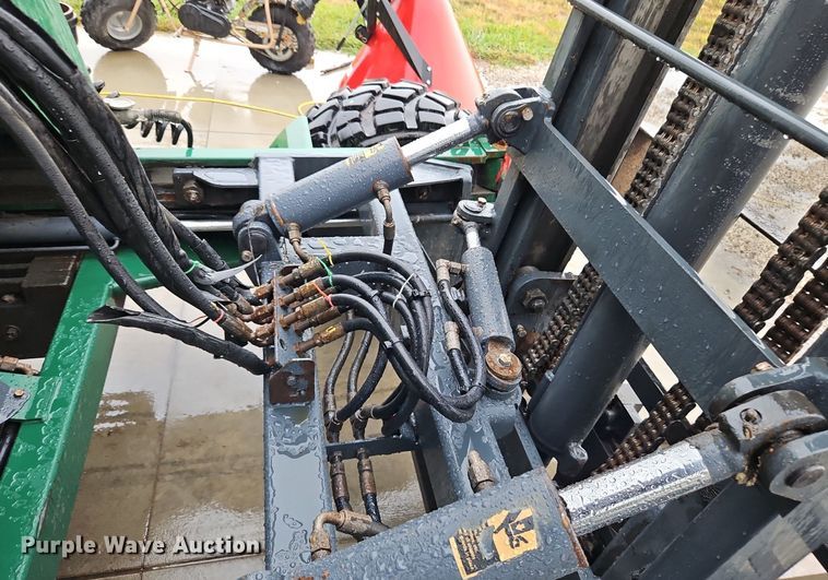 image for item LB9551 2006 Moffett M55  forklift