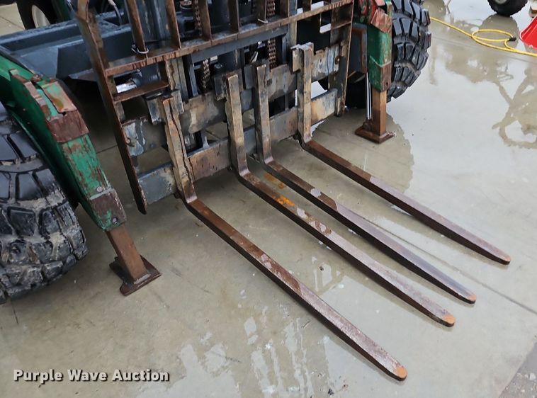 image for item LB9551 2006 Moffett M55  forklift