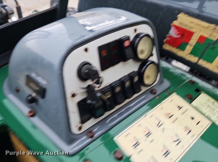 image for item LB9551 2006 Moffett M55  forklift