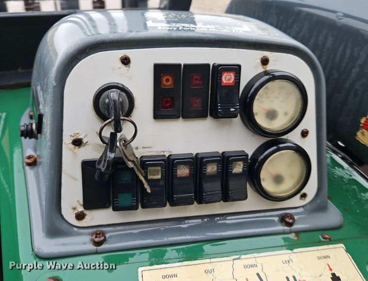 image for item LB9551 2006 Moffett M55  forklift