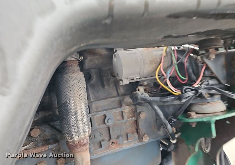 image for item LB9551 2006 Moffett M55  forklift