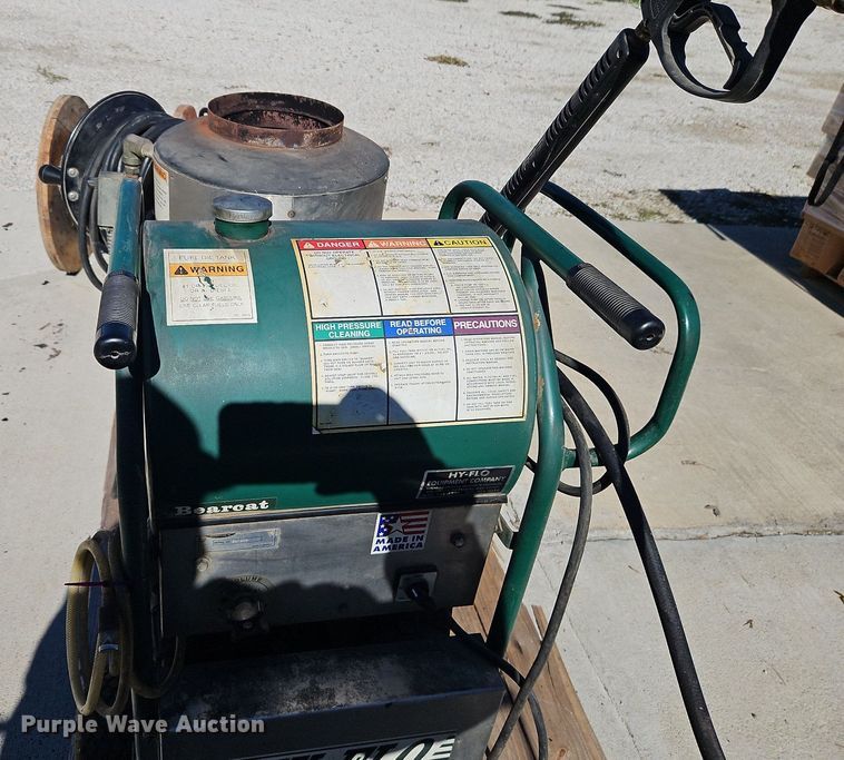 image for item LB9566 Hi-Flo 3202E  hot pressure washer