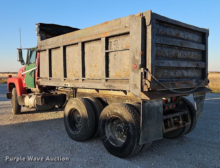 image for item LB9568 1978 Ford  dump truck