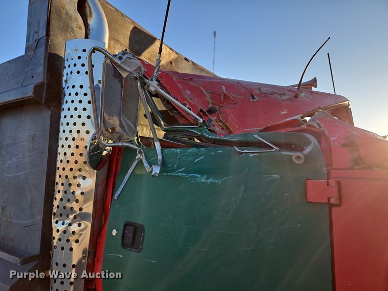 image for item LB9568 1978 Ford  dump truck