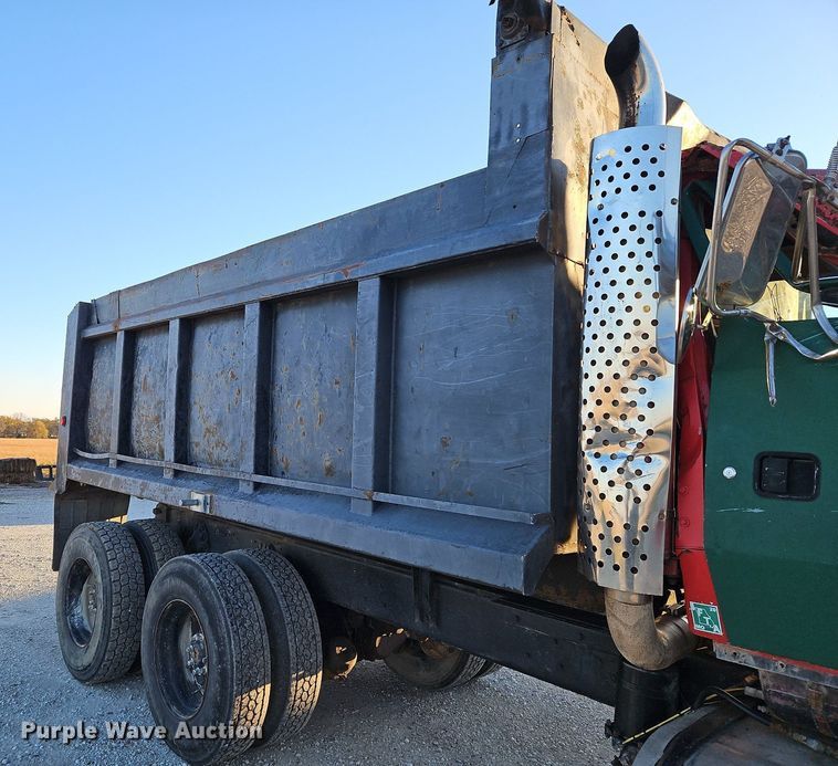 image for item LB9568 1978 Ford  dump truck
