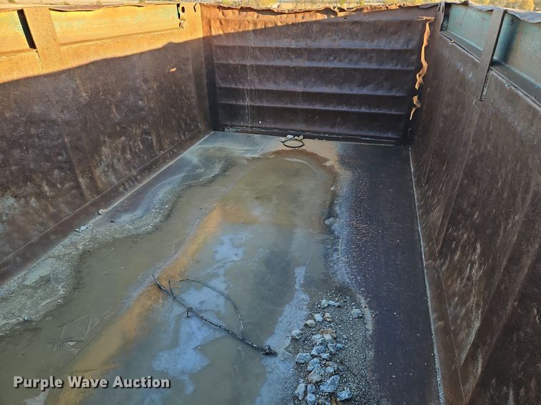 image for item LB9568 1978 Ford  dump truck