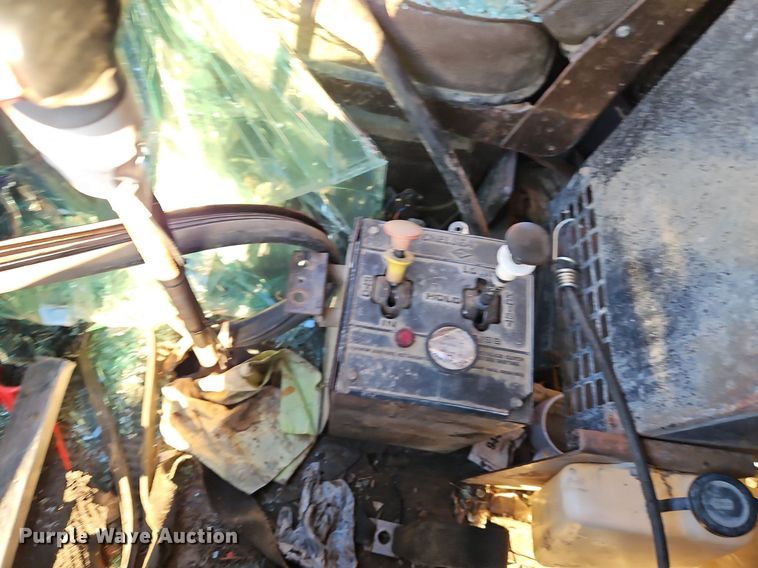 image for item LB9568 1978 Ford  dump truck