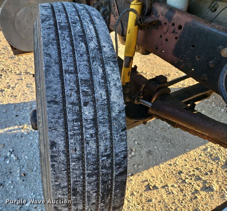 image for item LB9568 1978 Ford  dump truck