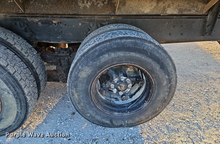 image for item LB9568 1978 Ford  dump truck