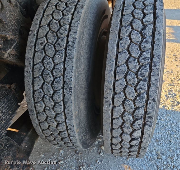 image for item LB9568 1978 Ford  dump truck