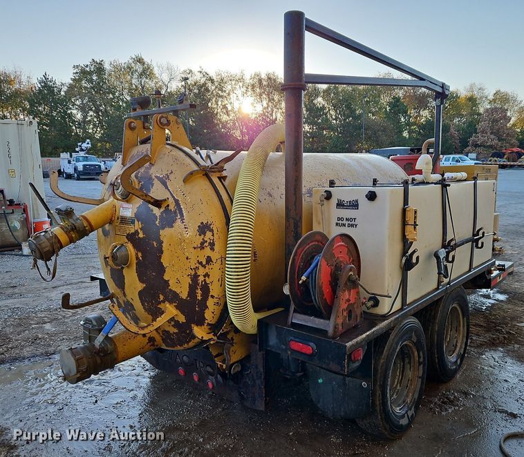 image for item LB9577 2013 Vermeer LP855STD  vacuum excavator